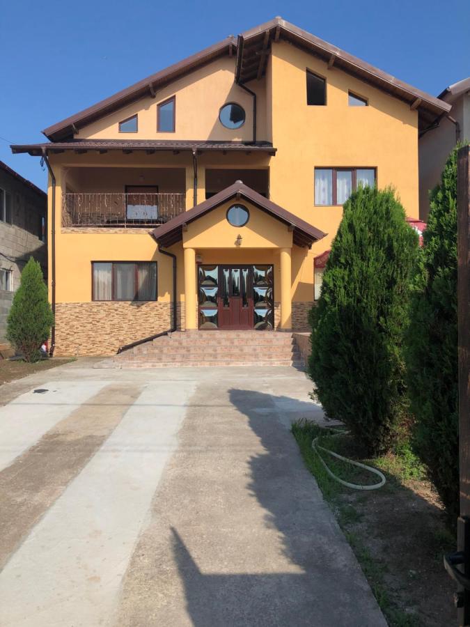 فندق Vila Antonia كوستِنيست المظهر الخارجي الصورة