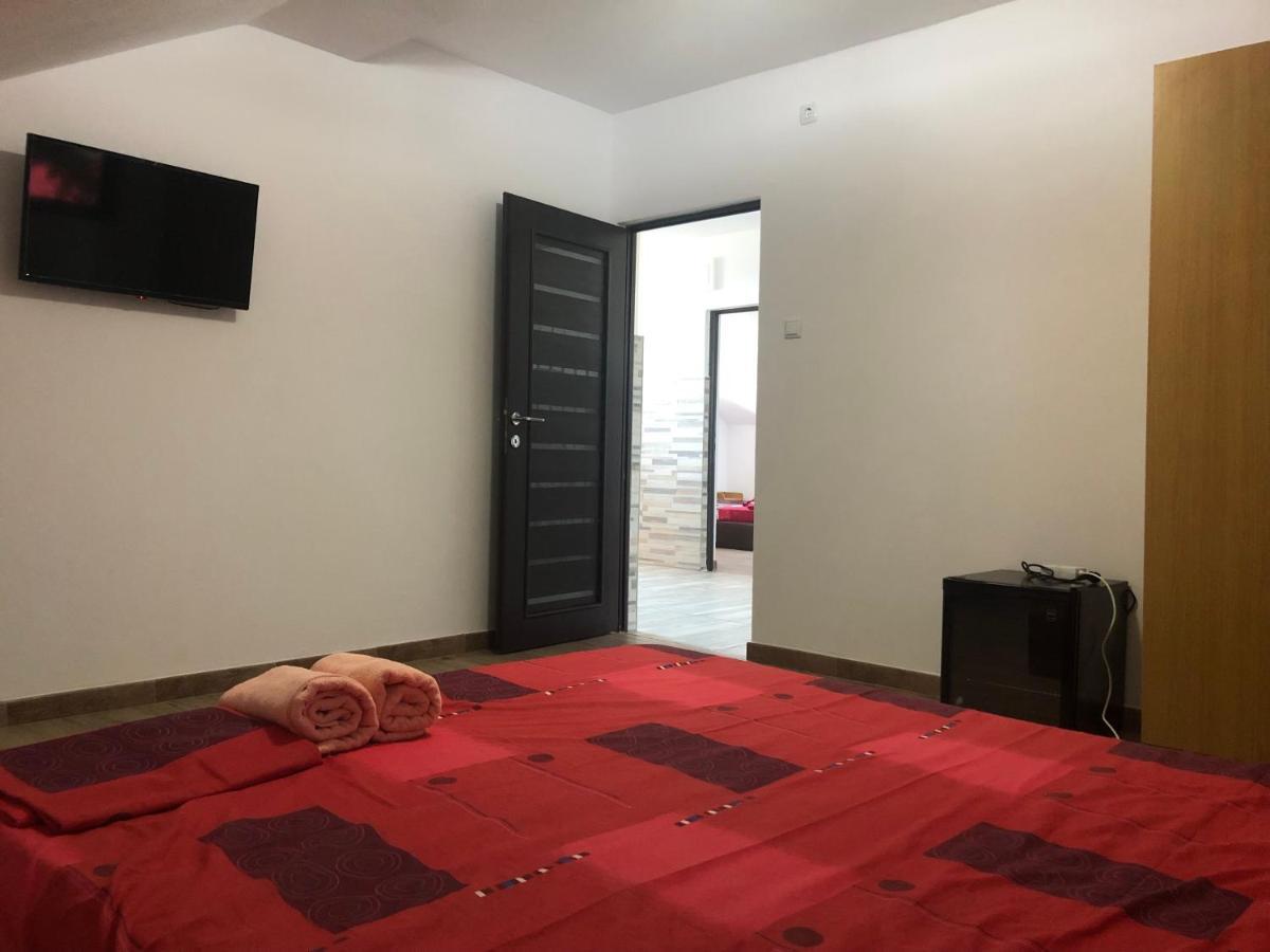 فندق Vila Antonia كوستِنيست المظهر الخارجي الصورة