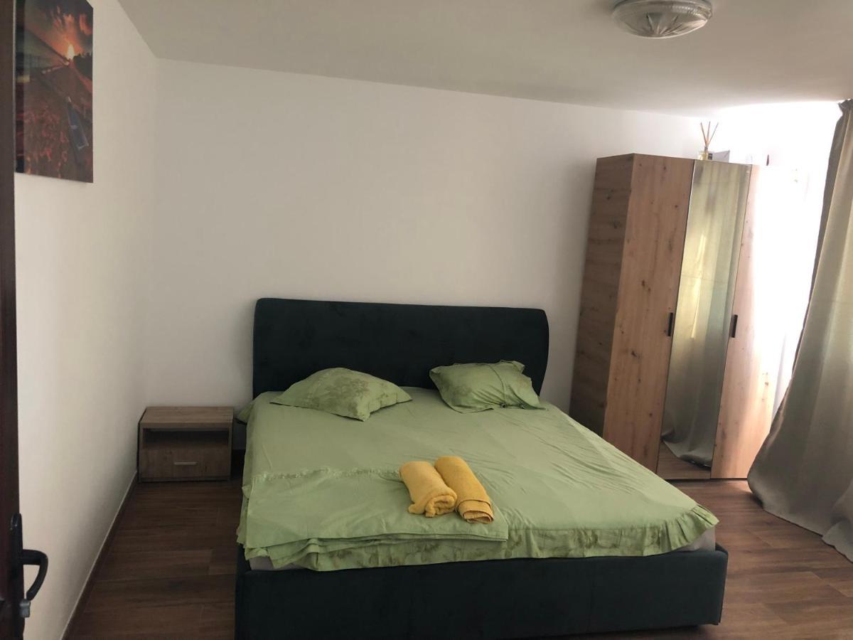 فندق Vila Antonia كوستِنيست المظهر الخارجي الصورة