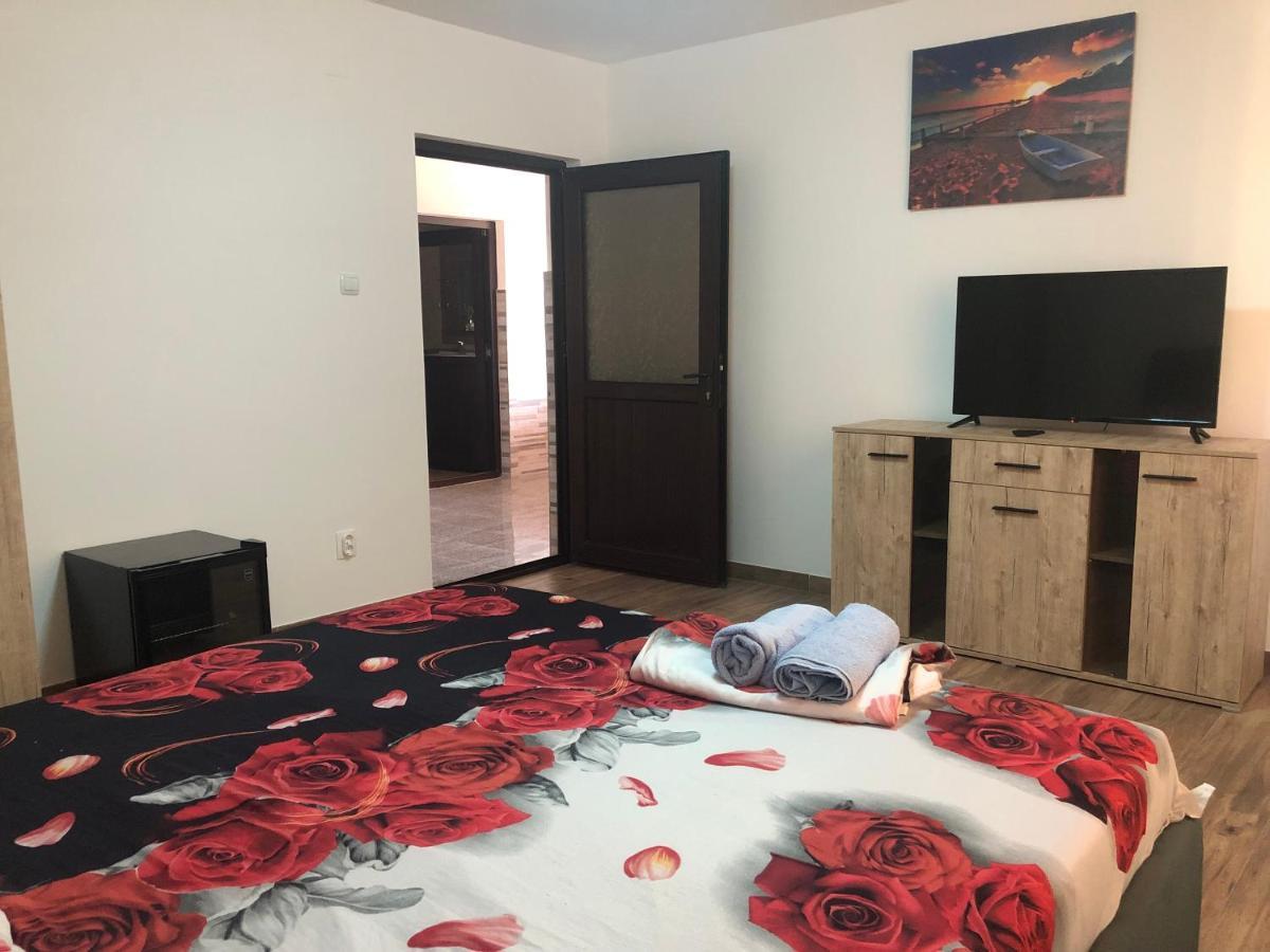 فندق Vila Antonia كوستِنيست المظهر الخارجي الصورة